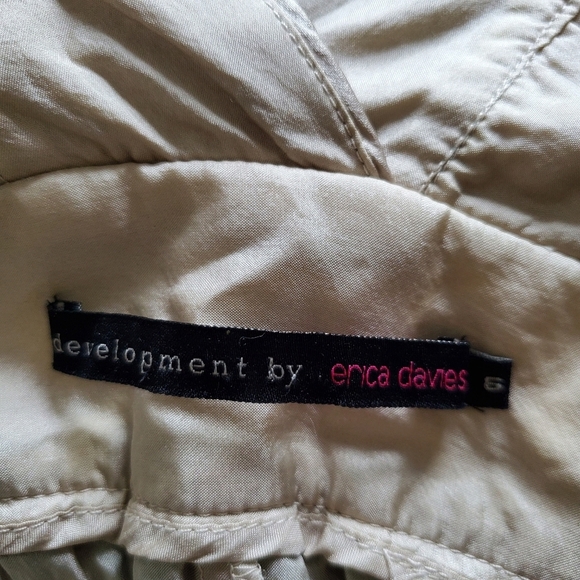 Development by Erica Davies silk dress double V back front green 6 - Picture 4 of 6